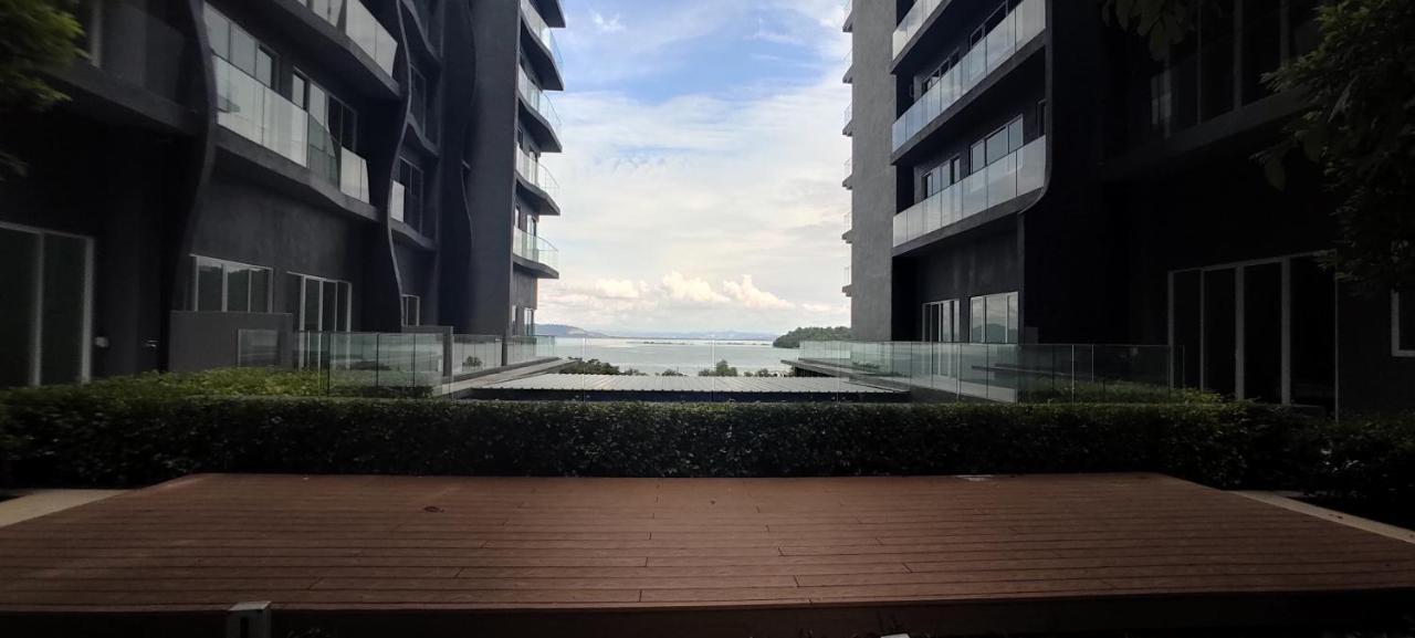 Infinite Seaview With Penang Bridge Suite With Sunrise Up To 11 Person Bayan Lepas Exterior foto