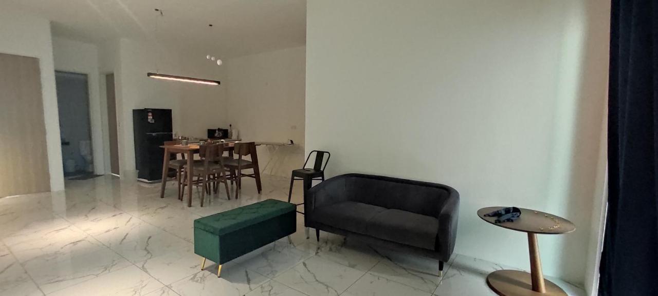 Infinite Seaview With Penang Bridge Suite With Sunrise Up To 11 Person Bayan Lepas Exterior foto
