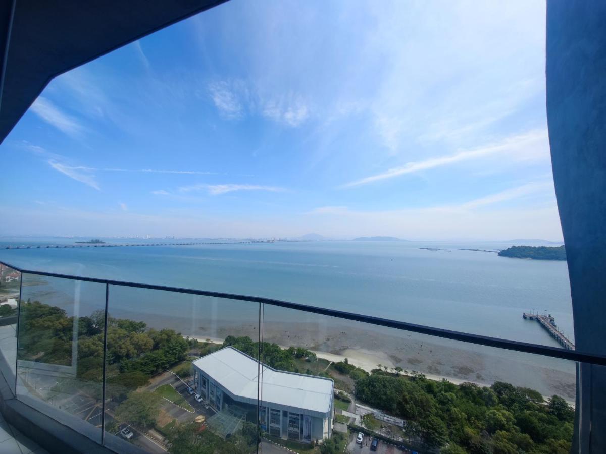 Infinite Seaview With Penang Bridge Suite With Sunrise Up To 11 Person Bayan Lepas Exterior foto