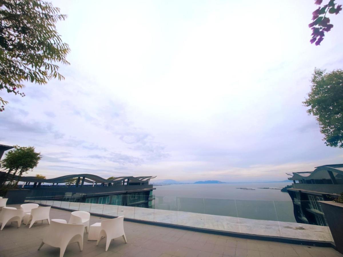 Infinite Seaview With Penang Bridge Suite With Sunrise Up To 11 Person Bayan Lepas Exterior foto